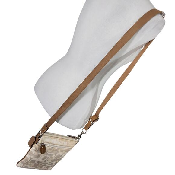 COACH! CREAM & TAUPE BROWN/TAN LOGO FABRIC CROSSBODY, MINI ZIPPER PURSE! - Picture 9 of 13